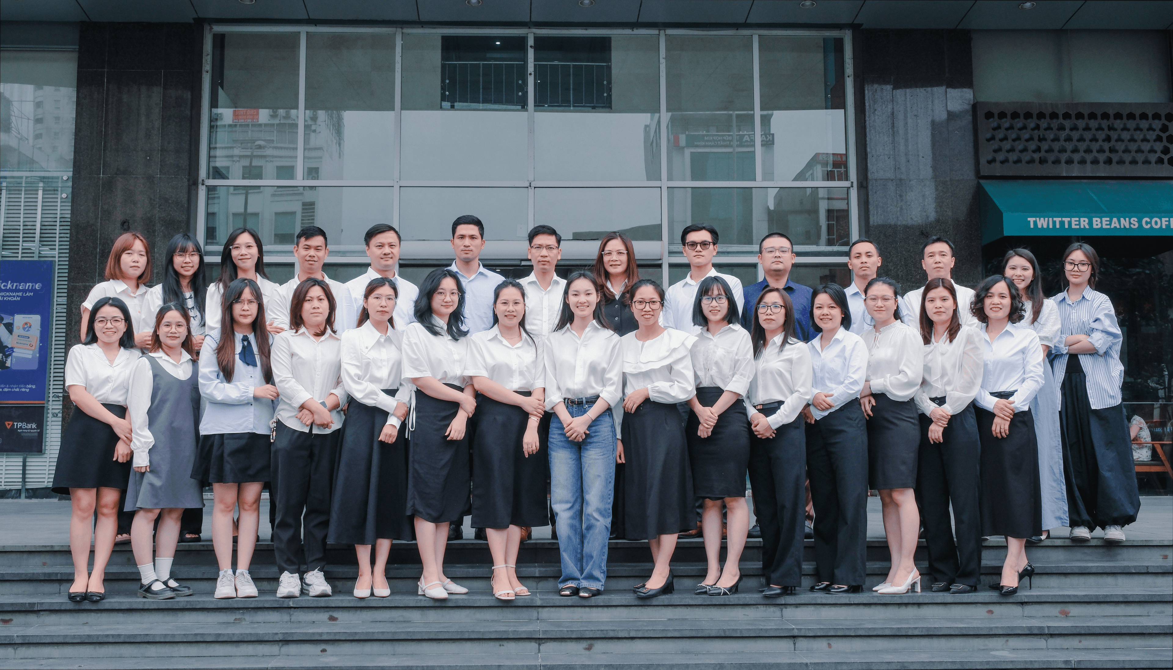 Cam kết và chia sẻ